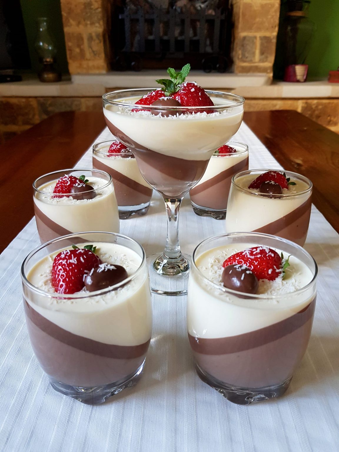 Chocolate Vanilla Panna Cotta Easy Diy Recipes