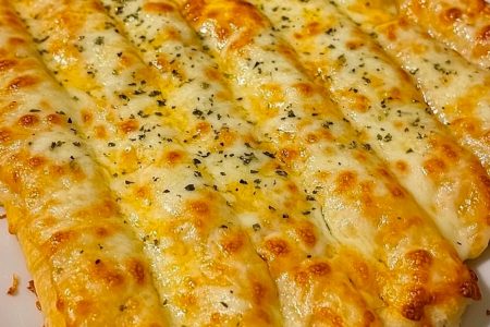 Garlic Cheese Breadsticks