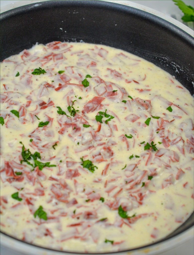 Creamy Chip Beef Over Toast Easy DIY Recipes creamy-chip-beef-over-toast-easy-diy-recipes