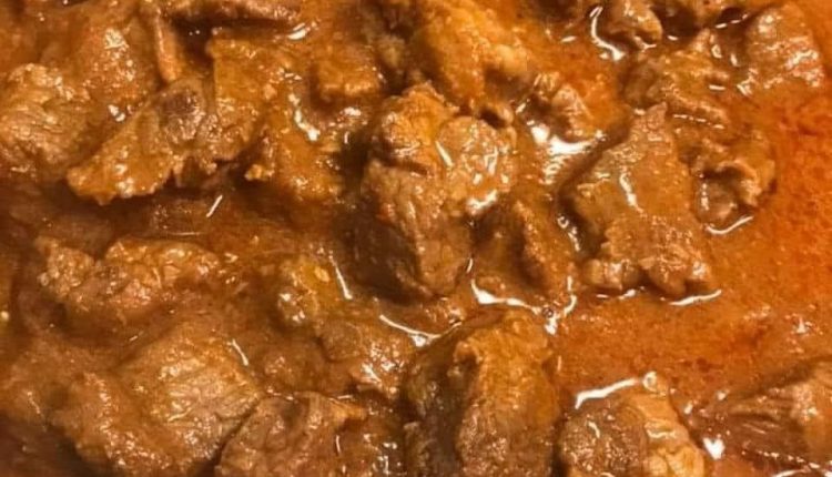 06 – 11 – Carne Guisada With Flour Tortillas for dinner