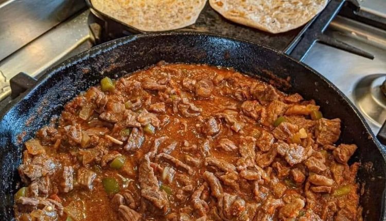 08 – 27 – Carne Guisada With Floor Tortillas
