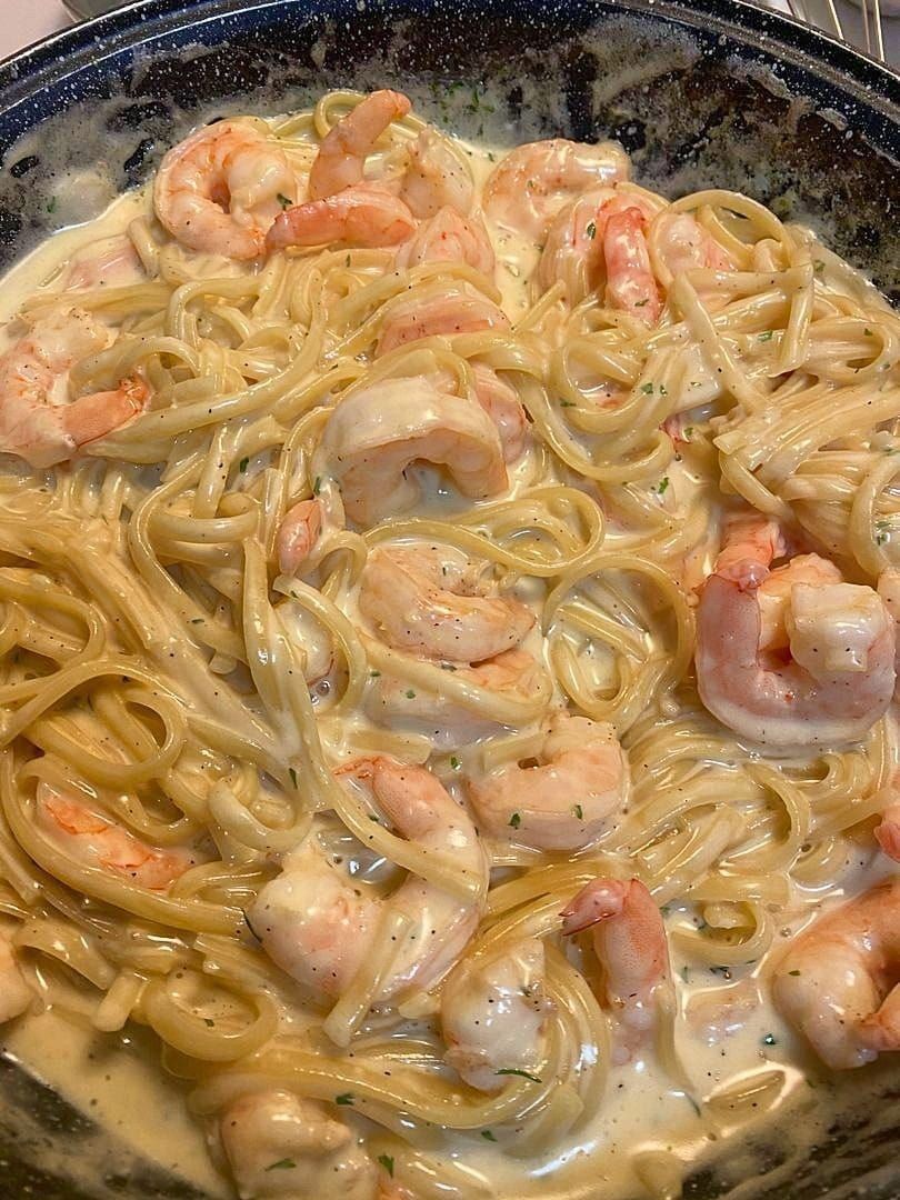 One Pan Shrimp Fettuccine Alfredo Recipe - Easy DIY Recipes