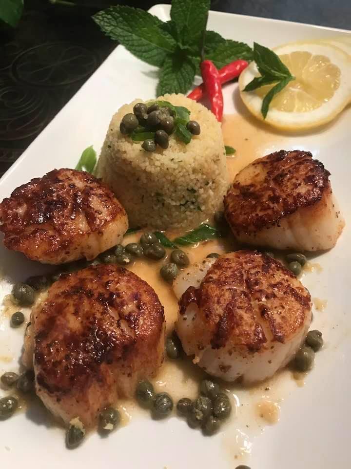 Pan Seared Scallops With Lemon Caper Sauce - Easy DIY Recipes