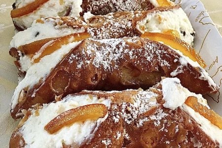 Sicilian Cannoli
