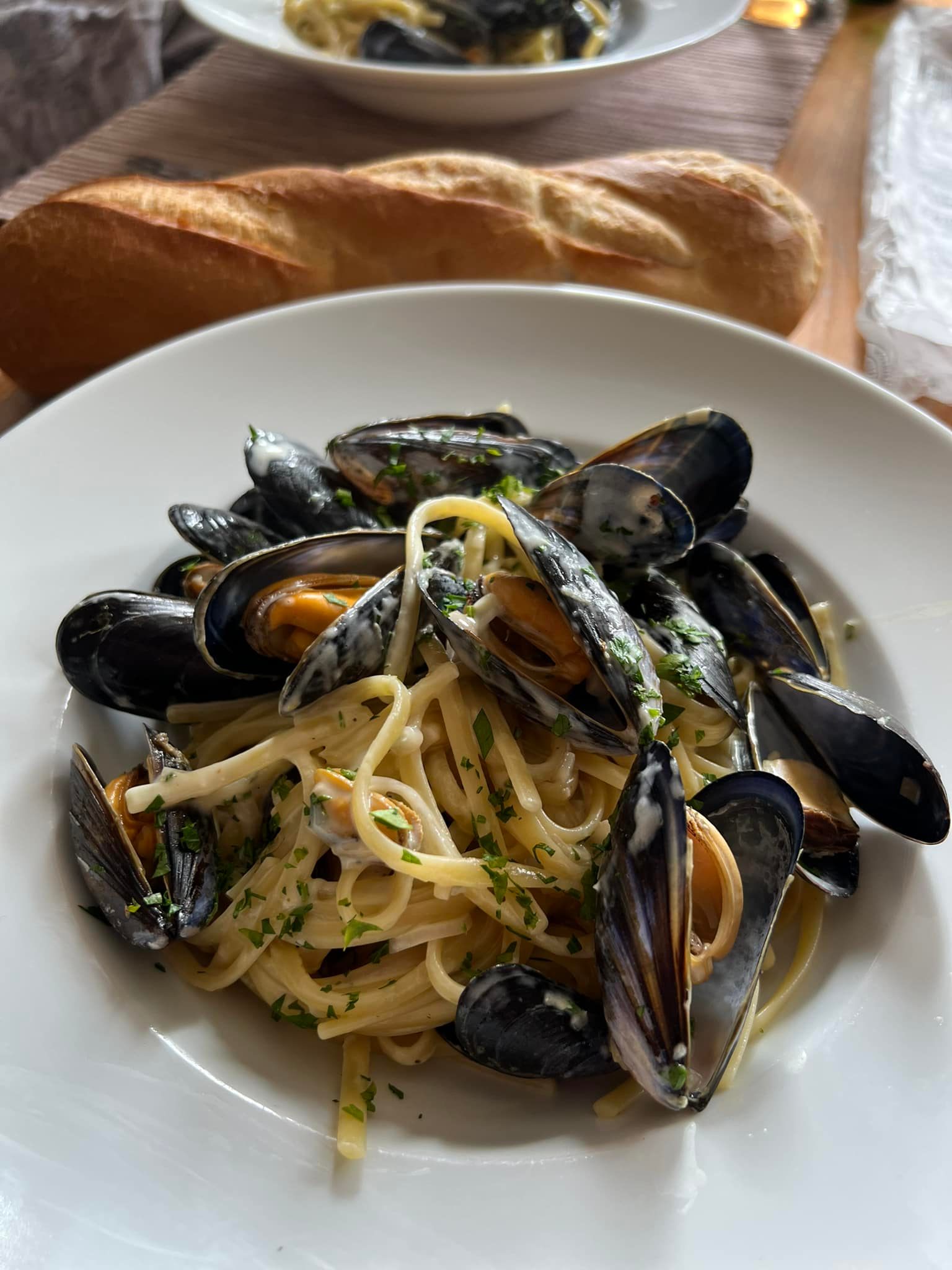 Linguine Mussels - Easy DIY Recipes