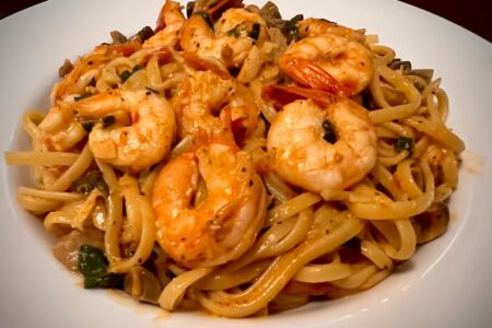 Linguine in Shrimp and Champignon Sauce