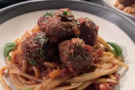 Linguine with Beef Meatballs
